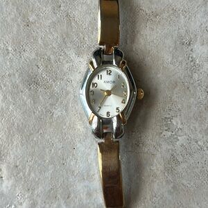 Amor women Quartz watch